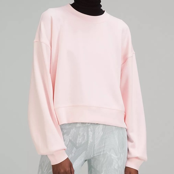 Lululemon perfectly oversized cropped crew softstreme strawberry milkshake